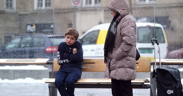 What Happens When Total Strangers See a Shivering Child