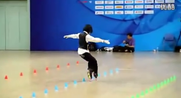 Chinese Roller Blader Puts Incredible “Spin” on “Beat It”