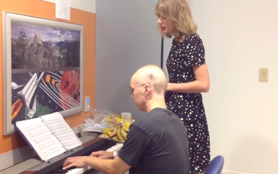 Taylor Swift Sings With Leukemia Patient, Steals Our Hearts